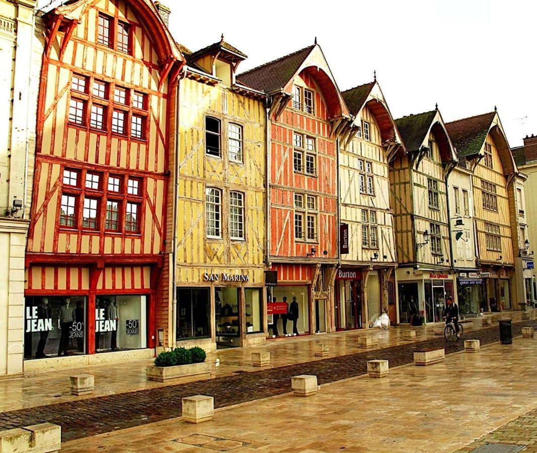 Appartement Cube Troyes Esterno foto